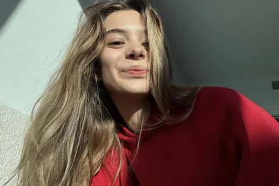 Molly Little Age, Net Worth, Career & Relationship 2026